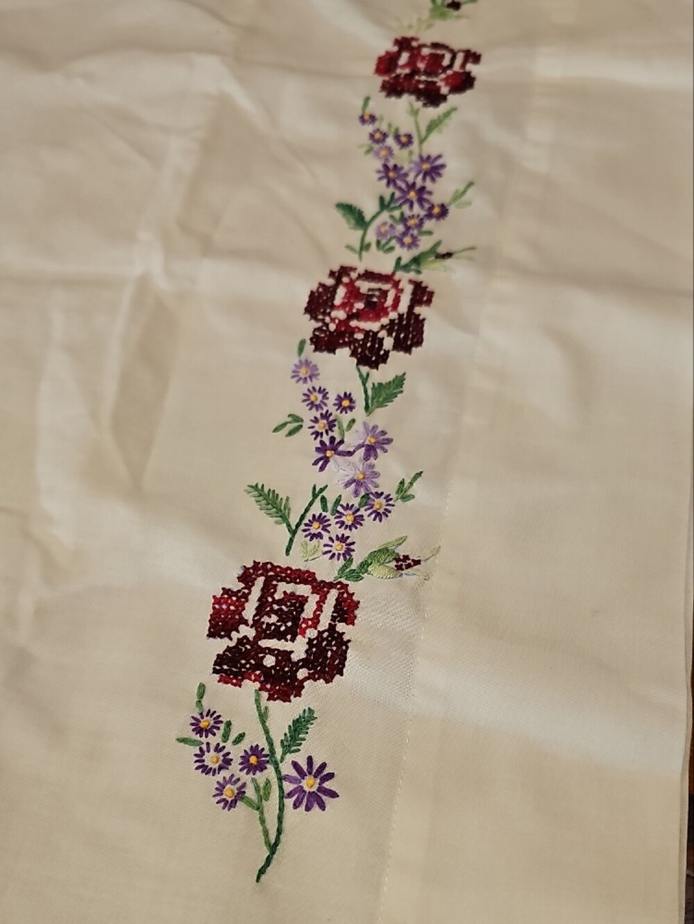 Embroidered Floral Pillowcase in White with Red Rose Detail